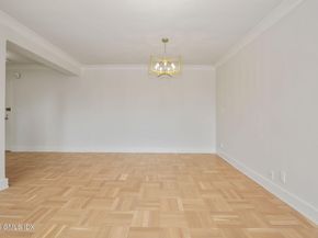 4 Putnam Hill Road 2E, Greenwich CT 06830