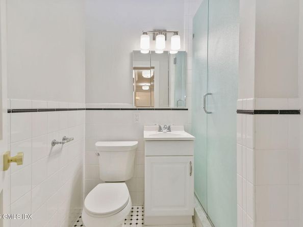 4 Putnam Hill Road 2E, Greenwich CT 06830