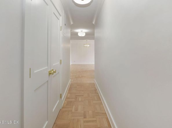 4 Putnam Hill Road 2E, Greenwich CT 06830