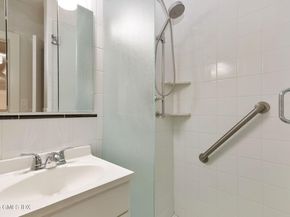 4 Putnam Hill Road 2E, Greenwich CT 06830