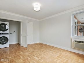 4 Putnam Hill Road 2E, Greenwich CT 06830