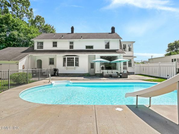 4611 Main Street, Stratford CT 06614