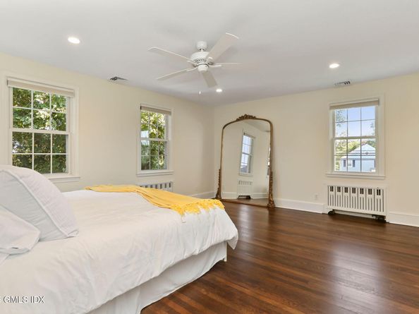 4611 Main Street, Stratford CT 06614