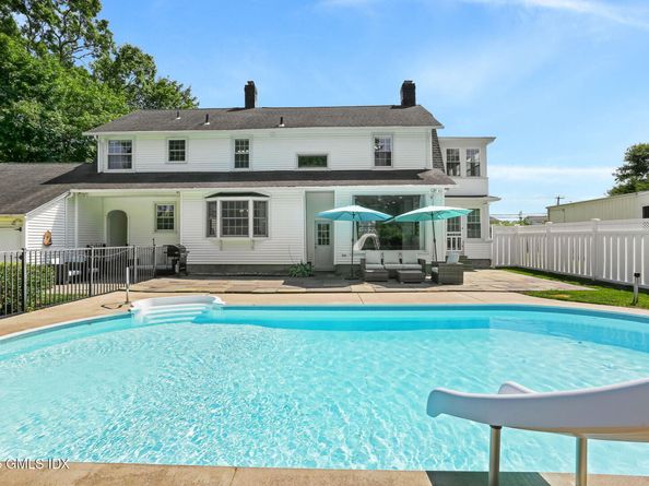 4611 Main Street, Stratford CT 06614