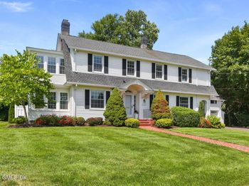 4611 Main Street