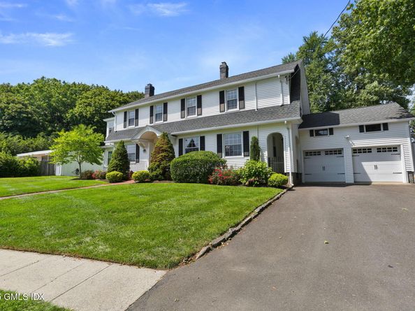 4611 Main Street, Stratford CT 06614