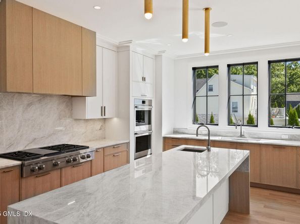 48 Lexington Avenue, Greenwich CT 06830
