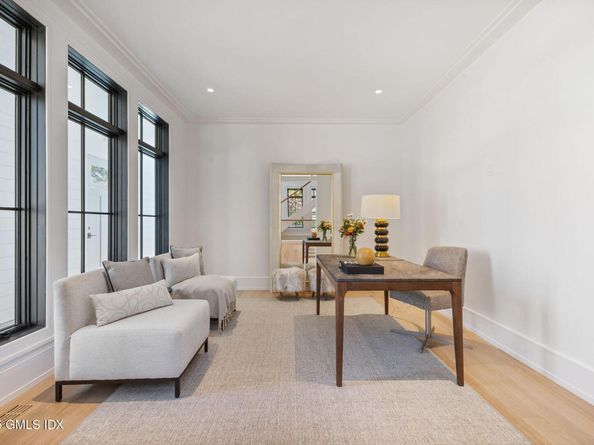 48 Lexington Avenue, Greenwich CT 06830