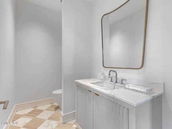 48 Lexington Avenue, Greenwich CT 06830