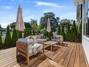 48 Lexington Avenue, Greenwich CT 06830