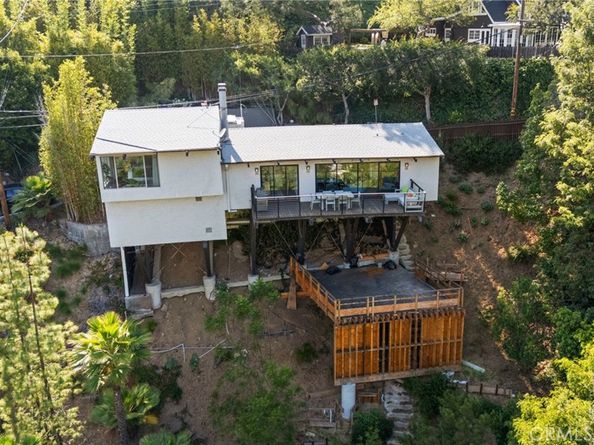 2522 Zorada Drive, Los Angeles CA 90046