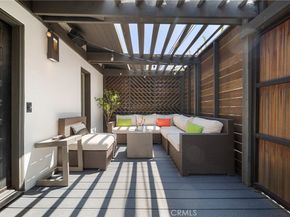 2522 Zorada Drive, Los Angeles CA 90046