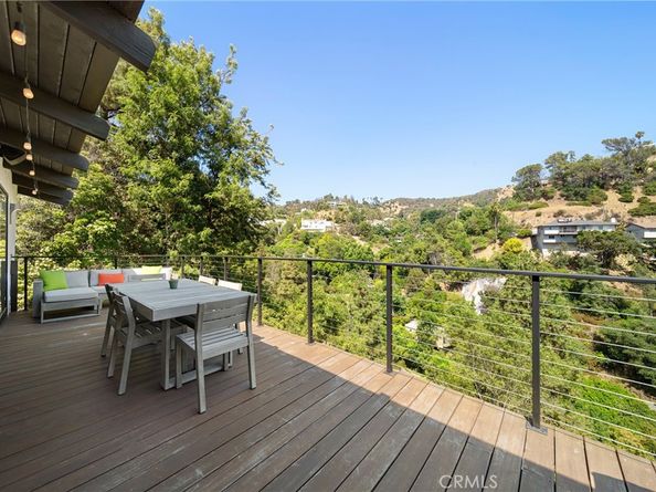 2522 Zorada Drive, Los Angeles CA 90046