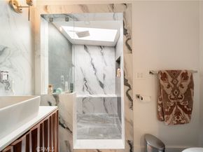 2522 Zorada Drive, Los Angeles CA 90046