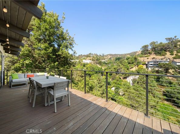 2522 Zorada Drive, Los Angeles CA 90046