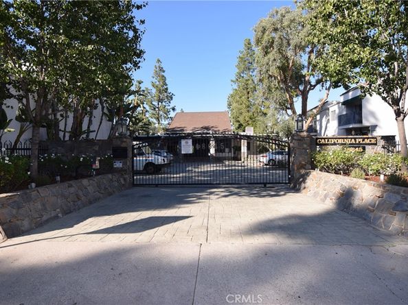 18645 Hatteras Street 211, Tarzana CA 91356