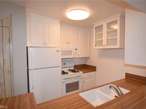 18645 Hatteras Street 211, Tarzana CA 91356