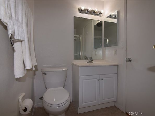 18645 Hatteras Street 211, Tarzana CA 91356