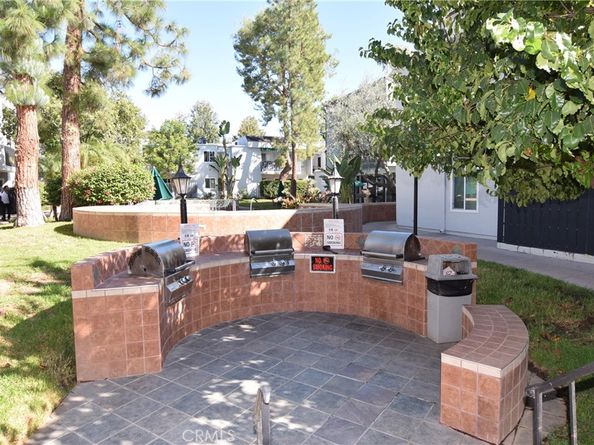 18645 Hatteras Street 211, Tarzana CA 91356