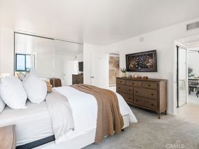 7826 Topanga Canyon Boulevard 301, Canoga Park CA 91304