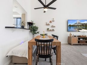 7826 Topanga Canyon Boulevard 301, Canoga Park CA 91304