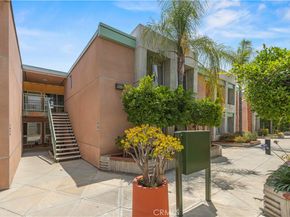 5301 Balboa Boulevard M4, Encino CA 91316