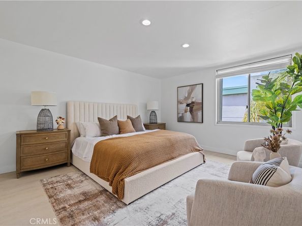 5301 Balboa Boulevard M4, Encino CA 91316