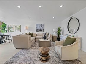 5301 Balboa Boulevard M4, Encino CA 91316