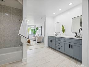 5301 Balboa Boulevard M4, Encino CA 91316