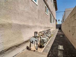 5326 Cahuenga Blvd, North Hollywood CA 91601