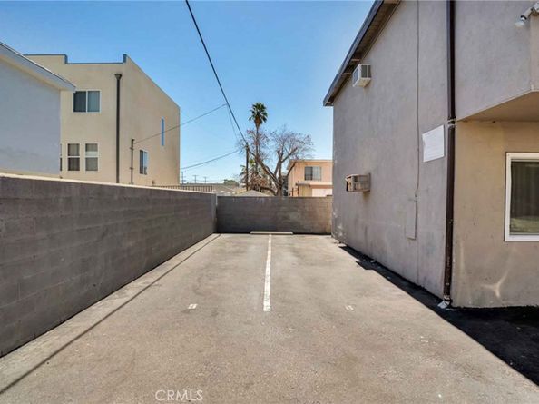 5326 Cahuenga Blvd, North Hollywood CA 91601