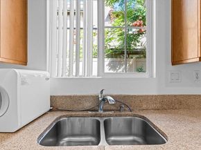 2709 W Madison Cir, Anaheim CA 92801