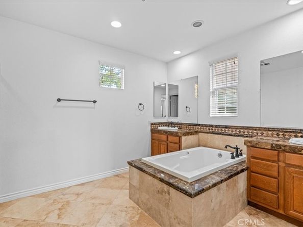2709 W Madison Cir, Anaheim CA 92801