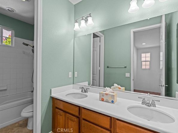 2709 W Madison Cir, Anaheim CA 92801