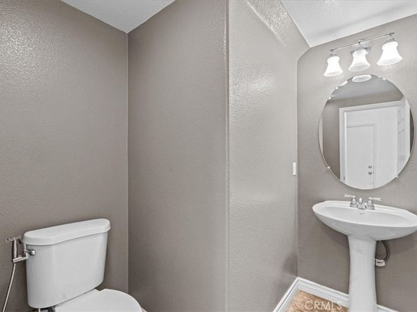 2709 W Madison Cir, Anaheim CA 92801