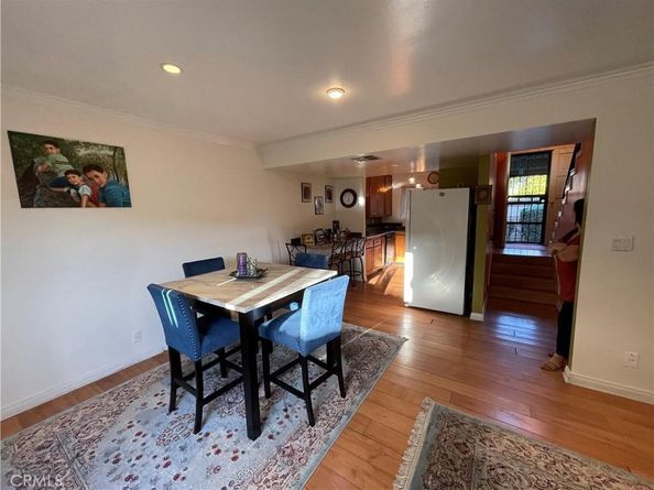 6625 Wilbur 13, Reseda CA 91335