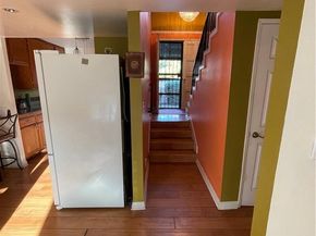 6625 Wilbur 13, Reseda CA 91335