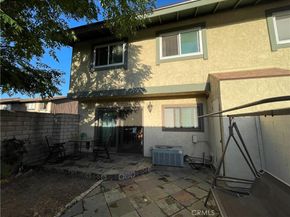 6625 Wilbur 13, Reseda CA 91335
