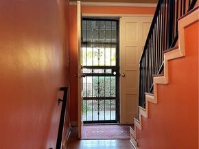 6625 Wilbur 13, Reseda CA 91335