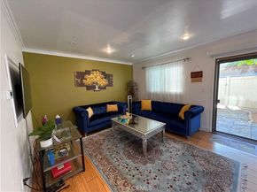 6625 Wilbur 13, Reseda CA 91335