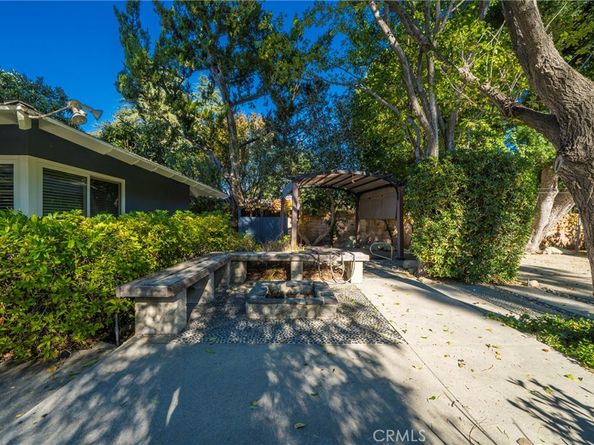 9356 Beckford, Northridge CA 91324