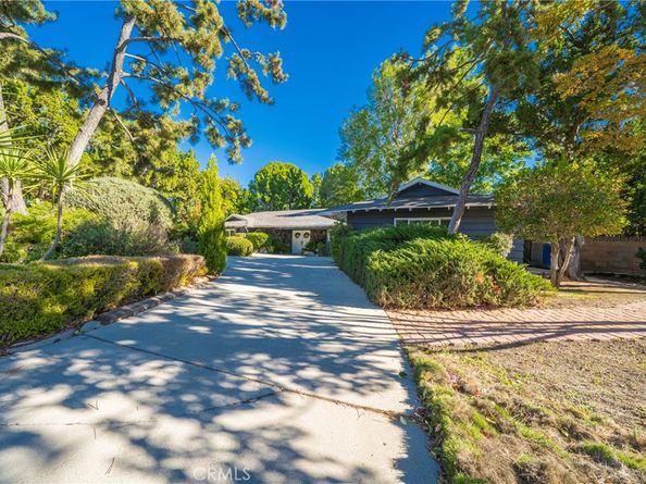 9356 Beckford, Northridge CA 91324