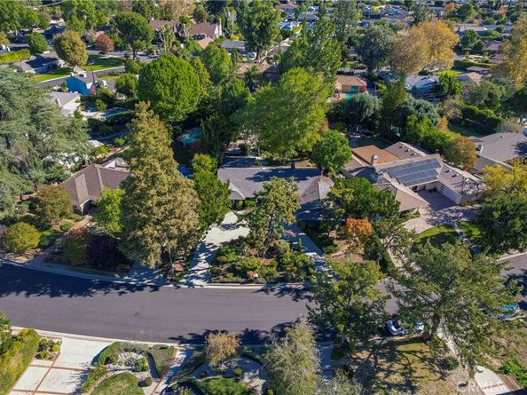 9356 Beckford, Northridge CA 91324