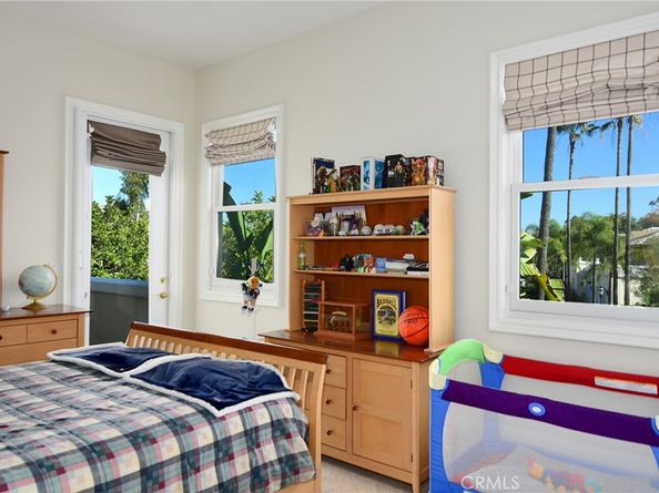 19134 Briarfield Way, Tarzana CA 91356