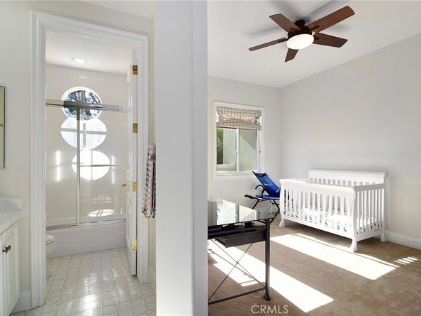 19134 Briarfield Way, Tarzana CA 91356