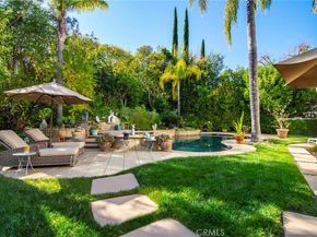 19134 Briarfield Way, Tarzana CA 91356