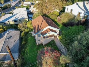 2125 Cove Avenue, Los Angeles CA 90039