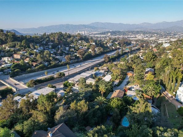 2125 Cove Avenue, Los Angeles CA 90039