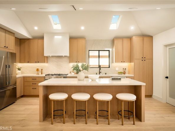 5444 Morella Ave, Valley Village CA 91607