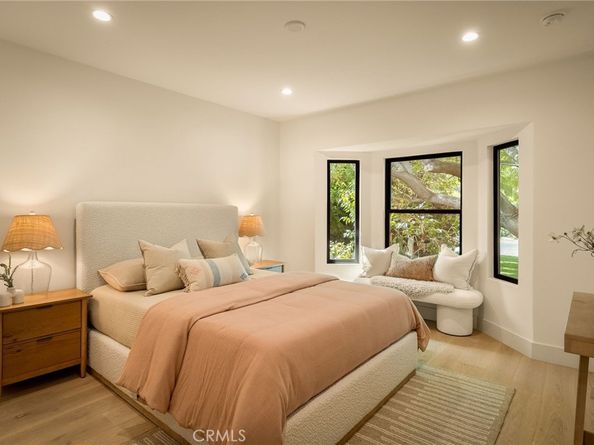 5444 Morella Ave, Valley Village CA 91607